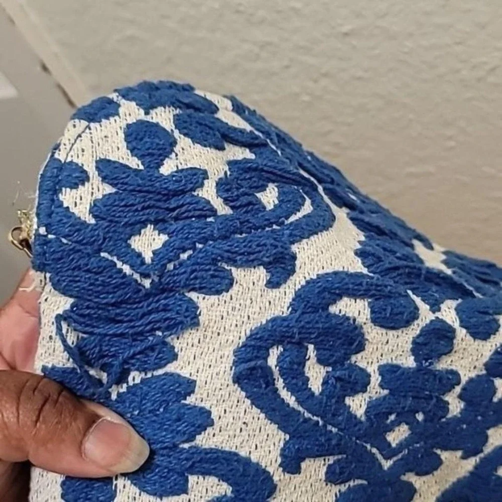 Steve Madden Zada Envelope Purse Embroidered Hand B ag Gold Strap Formal Festiva